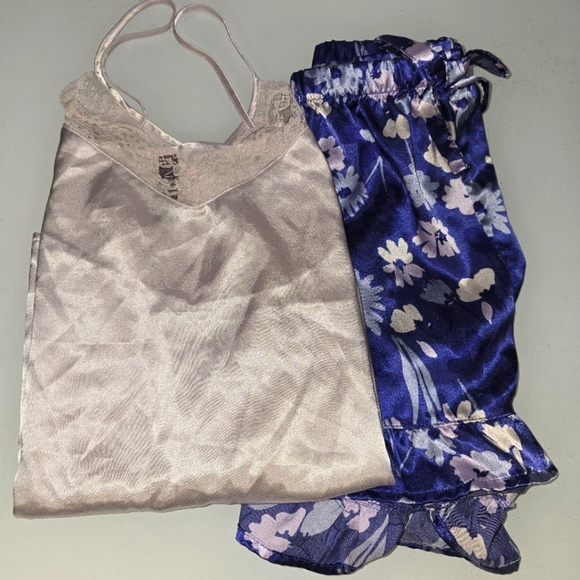 Adore Me Satin Luana Pajama Cami & Short Set Light Pink & Floral Purple Plus 2X - Picture 7 of 13